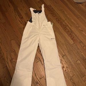 White Snow pants never warn!!